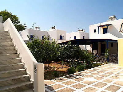 Damias Village * Parikia (Paros)